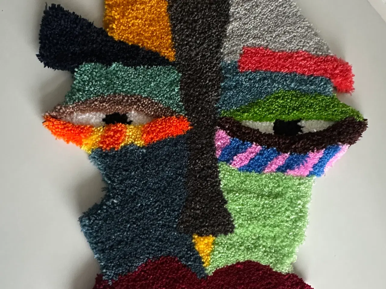 Billede 6 - Tuftet vægtæppe fantasiansigter 