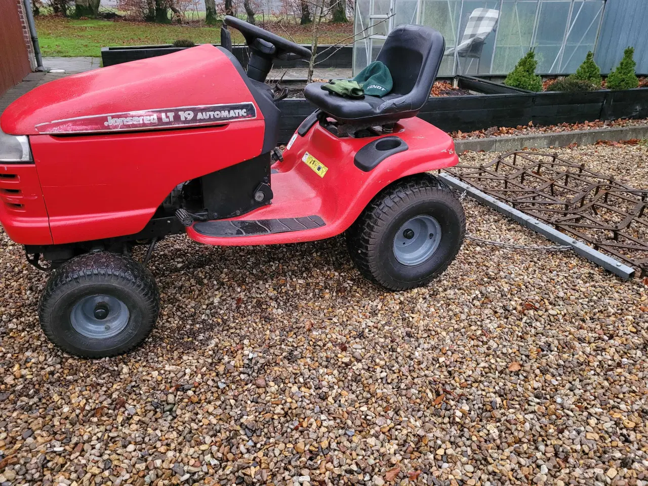 Billede 2 - Stor 48" Havetraktor Jonsered LT Automatic 19