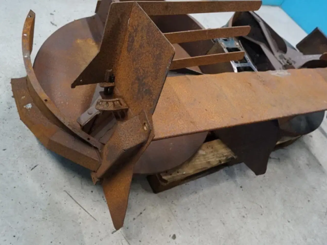 Billede 14 - New Holland CR 9090 Avnespreder 87723589