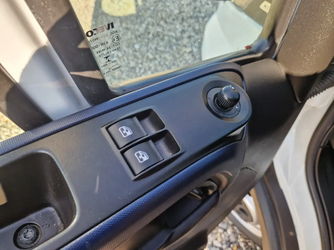 Billede 16 - Iveco Daily 2,3 35S14 Alukasse m/lift