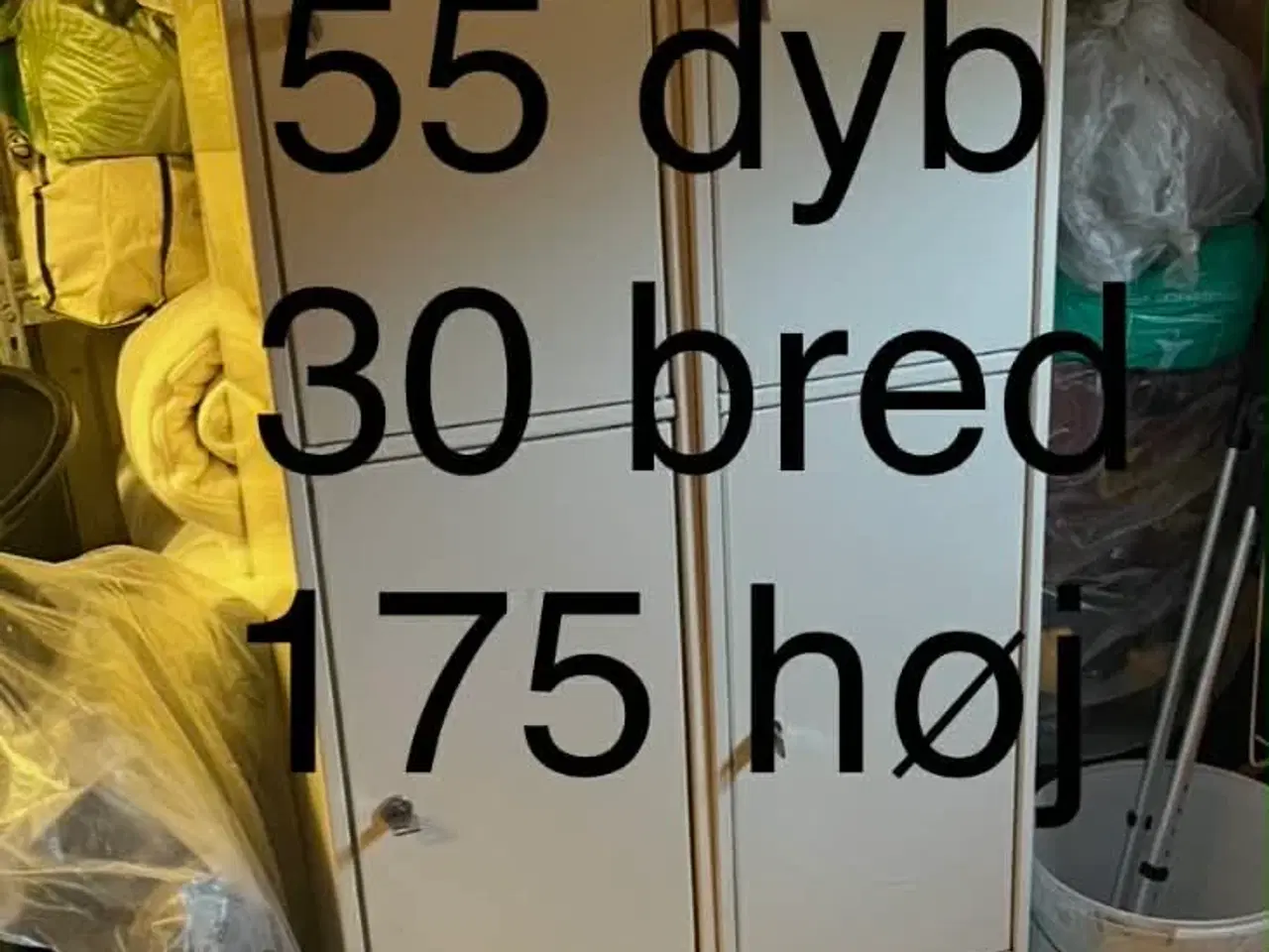 Billede 1 - Metal skab.   