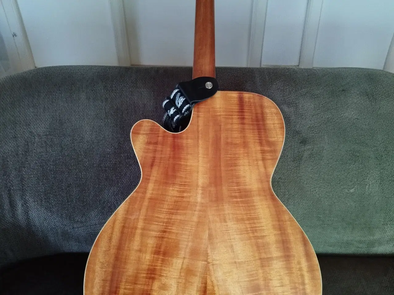 Billede 2 - Takamine halvakustisk guitar EG544SC-4C