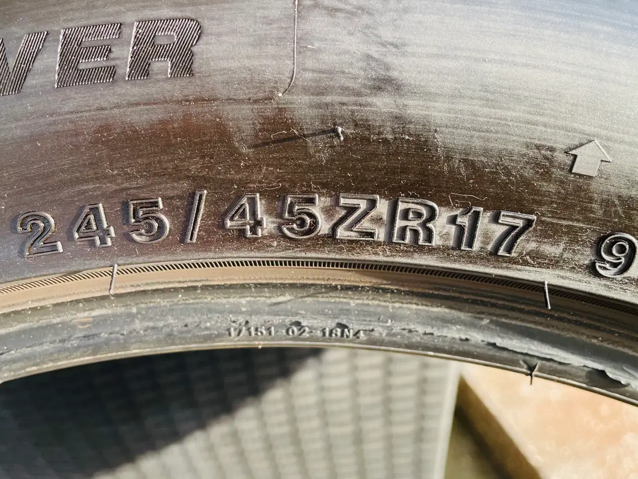 Billede 3 - To helårsdæk 245/45/17 nye