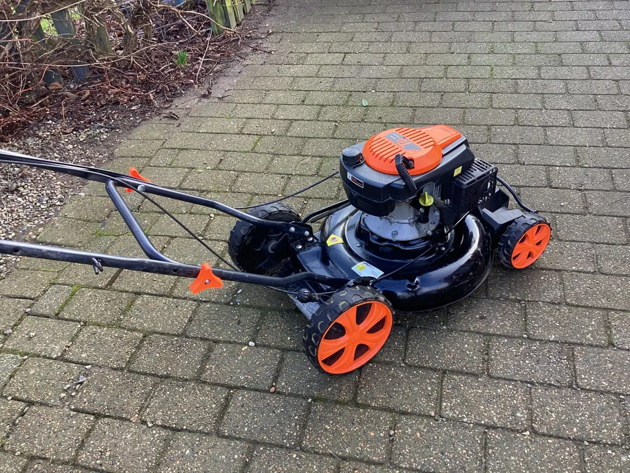 Billede 2 - Adano plæneklipper