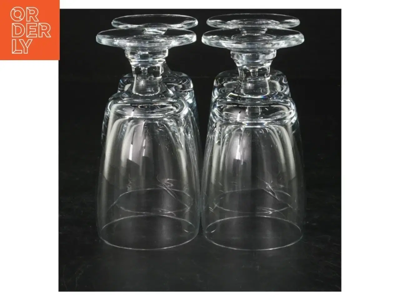 Billede 2 - Gennemsigtige glas med skulpturelt design (str. H. 11,5 cm. x ø. 6 cm)