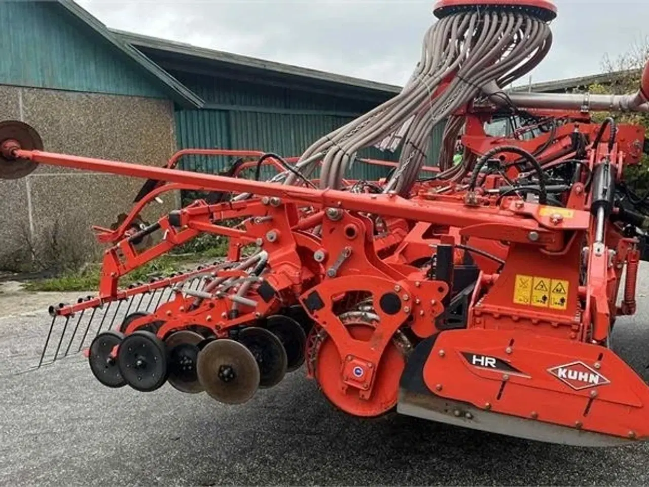 Billede 8 - Kuhn HR6040 med såmaskine  Med dobbelt kammer fronttank