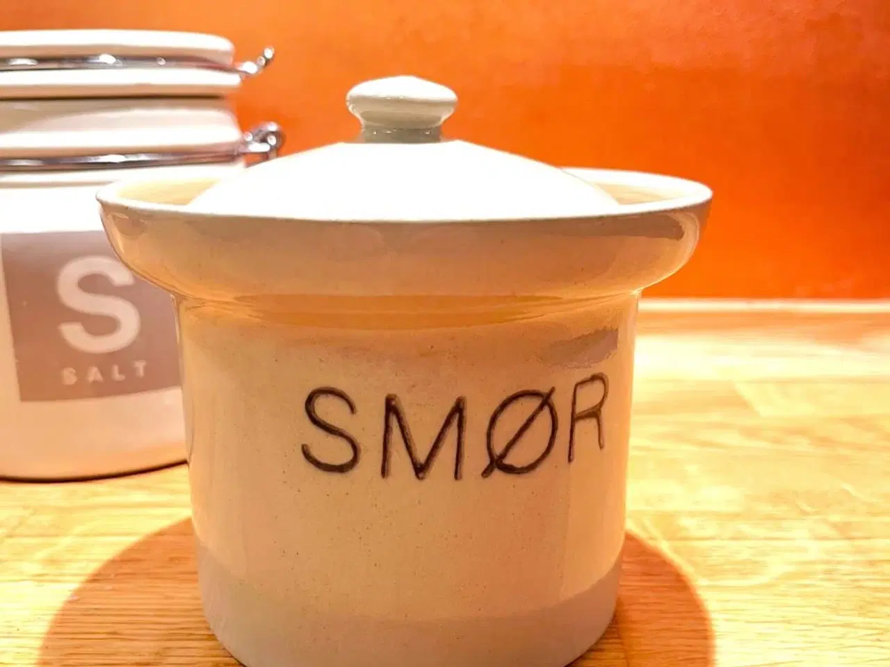 Billede 2 - Engelsk smørkrukke med låg