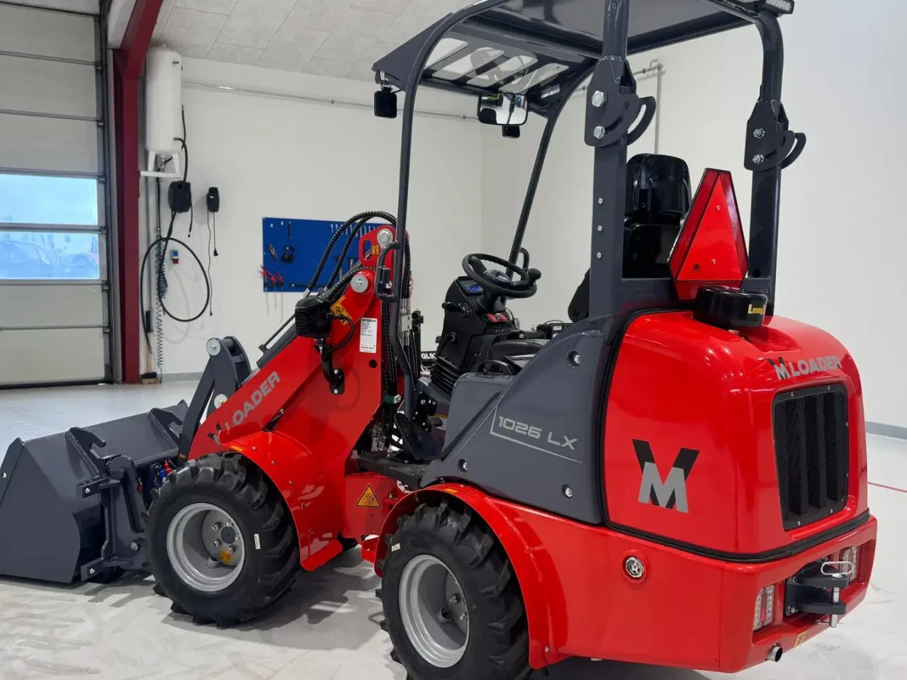 Billede 5 - VM Loader 1026 LX FABRIKSNY MED SKOVL OG PALLEGAFLER!
