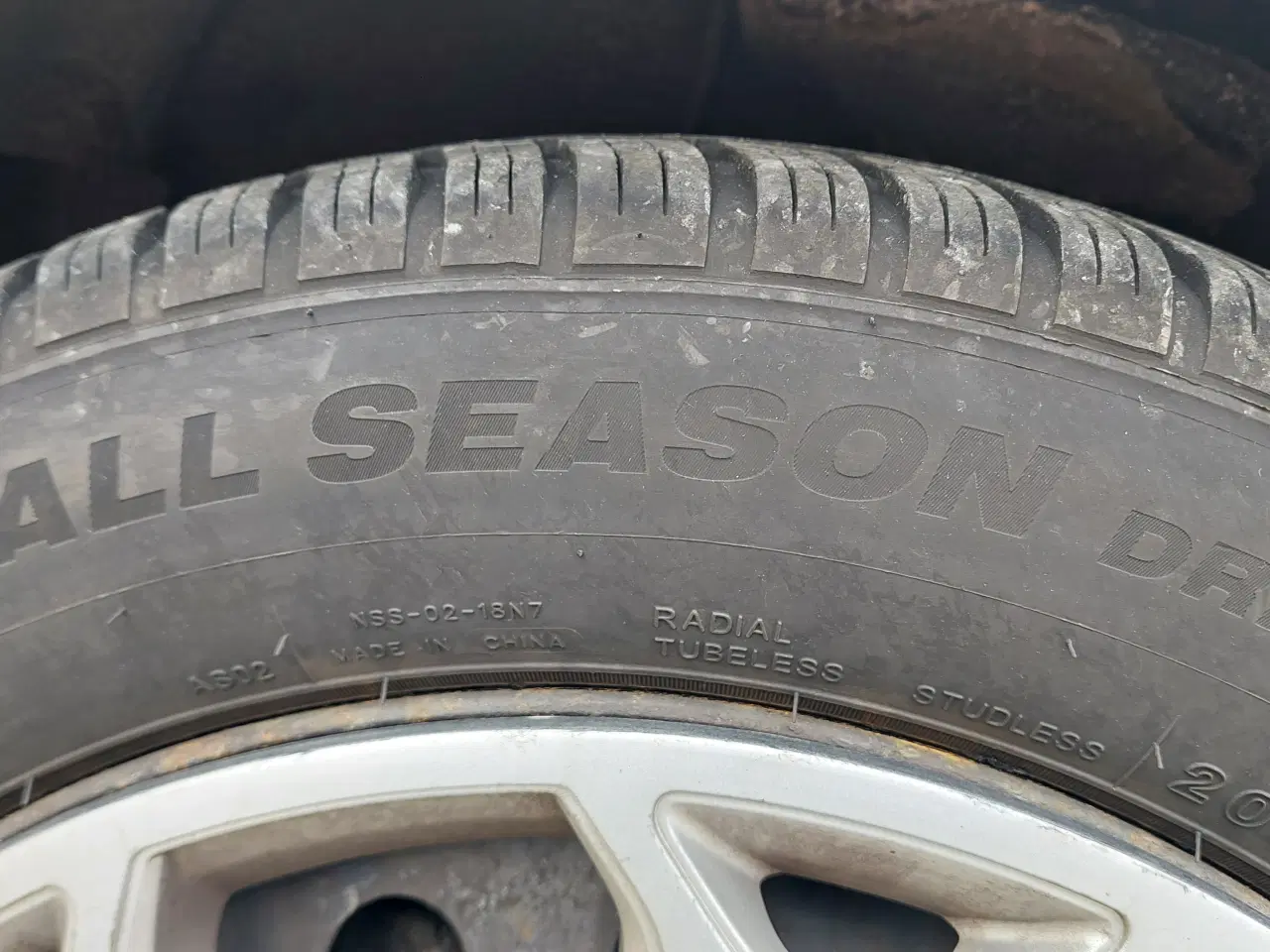 Billede 15 - NYSYNET TOYOTA AVENSIS 1,8 STW MED TRÆK