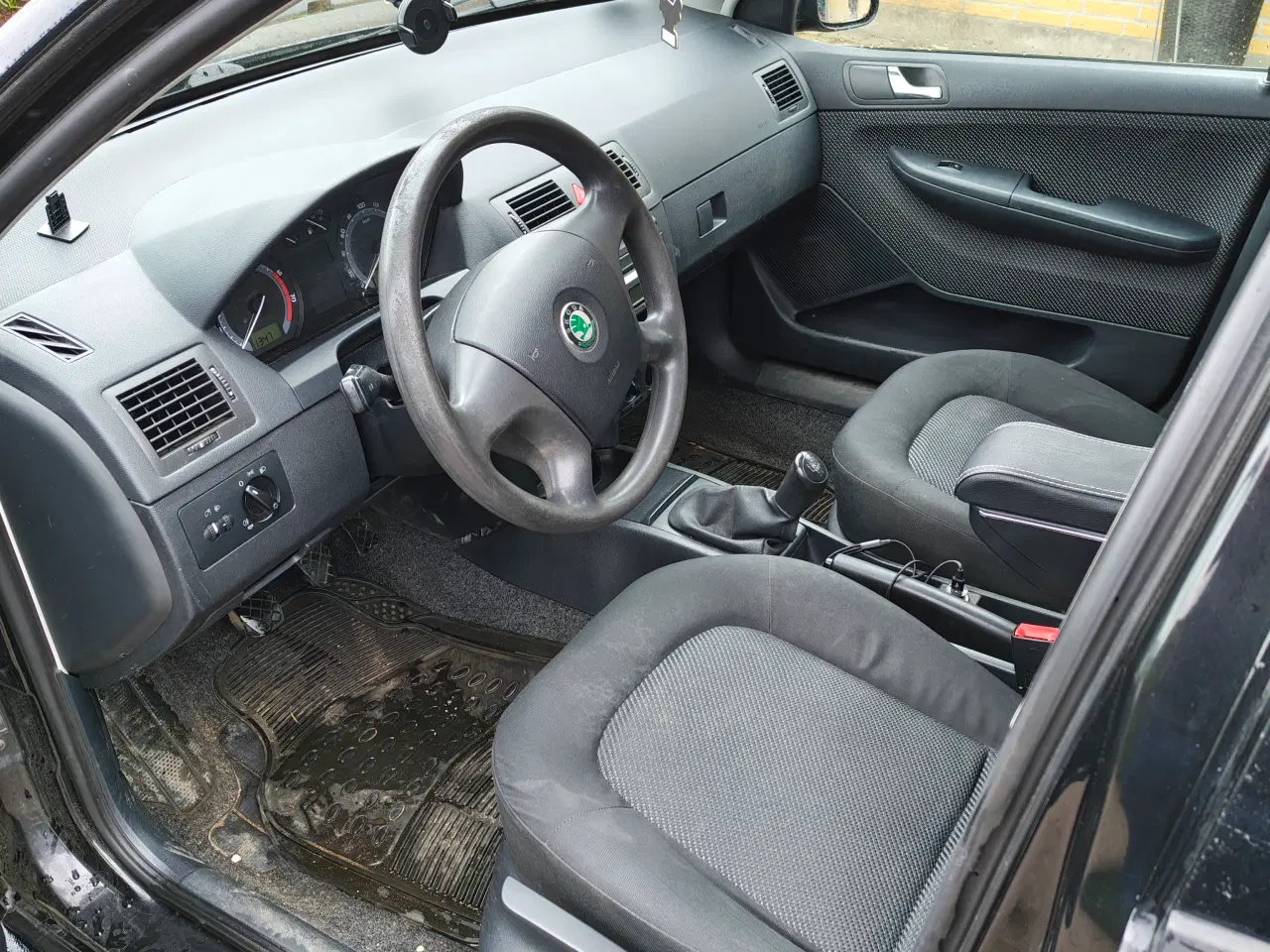 Billede 11 - Skoda Fabia 1,2 Benzin Combi billig i vægtafgift 