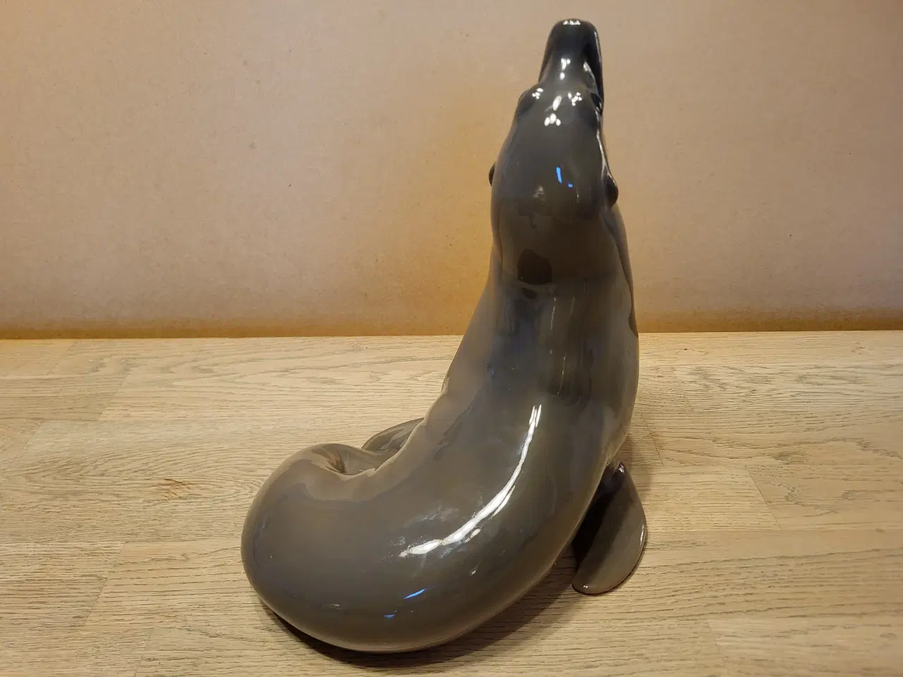 Billede 4 - Porcelæn Stor Søløve nr. 265 meget flot.