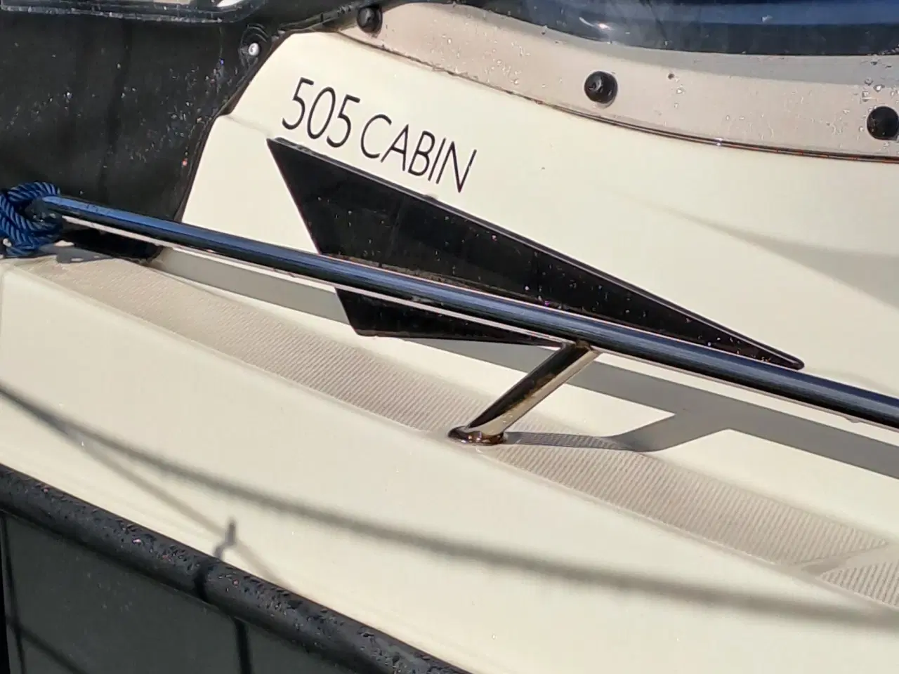 Billede 2 - Quicksilver Cabin 505, motorbåd