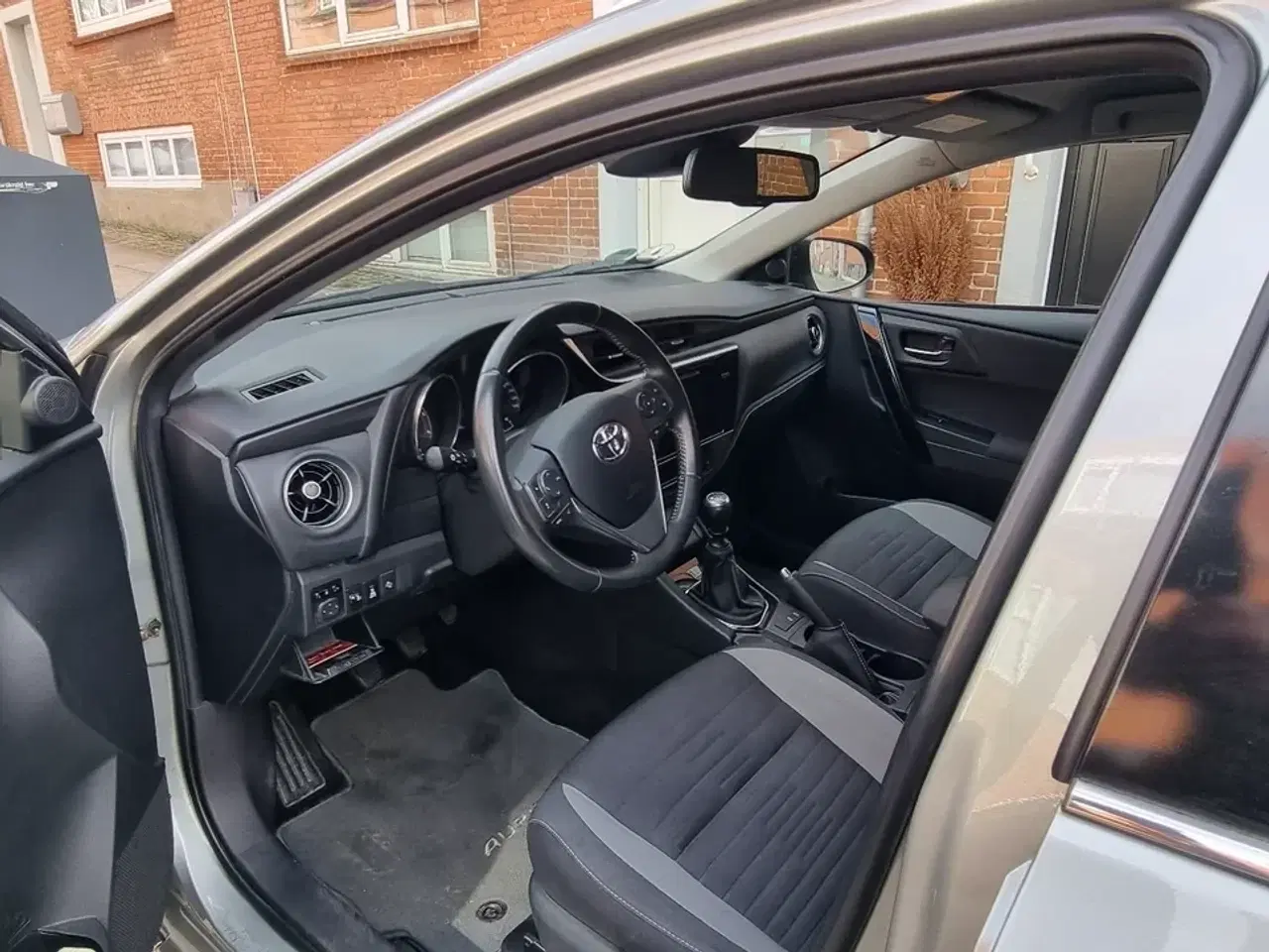 Billede 6 - Toyota Auris 2,0 D-4D T2+ Comfort Touring Sports