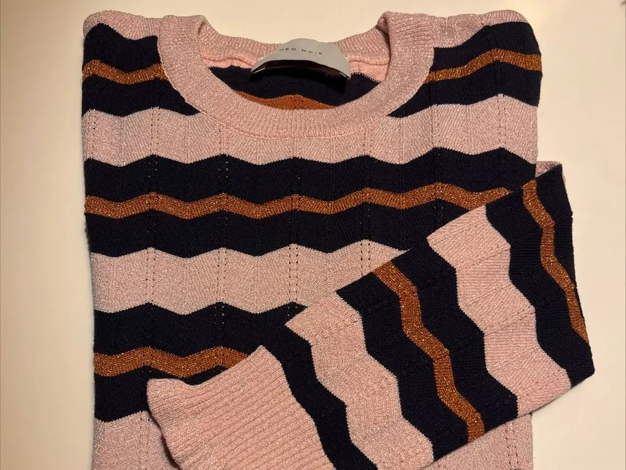 Billede 1 - Neo Noir strik XS