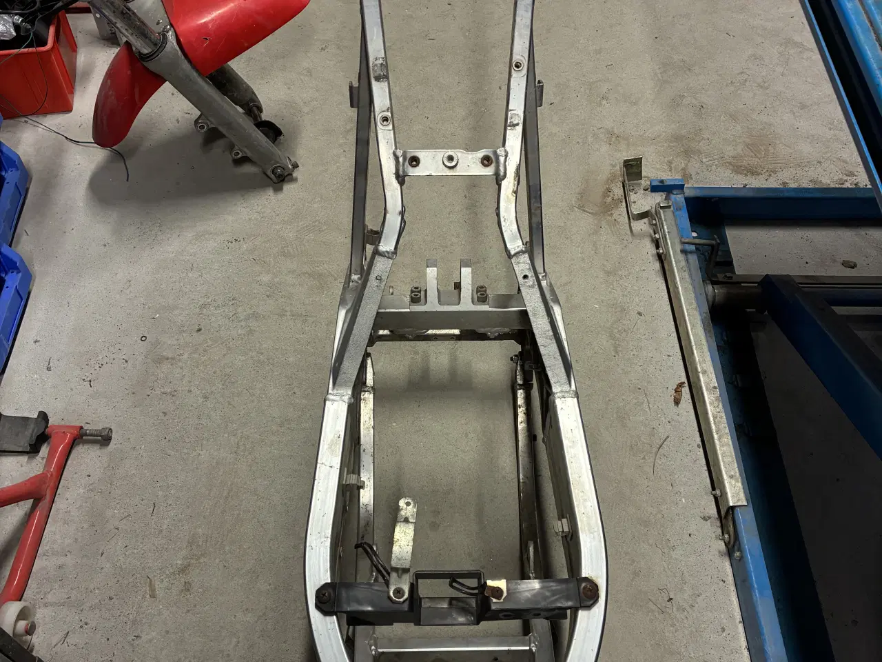 Billede 3 - Suzuki RGV 250 ramme