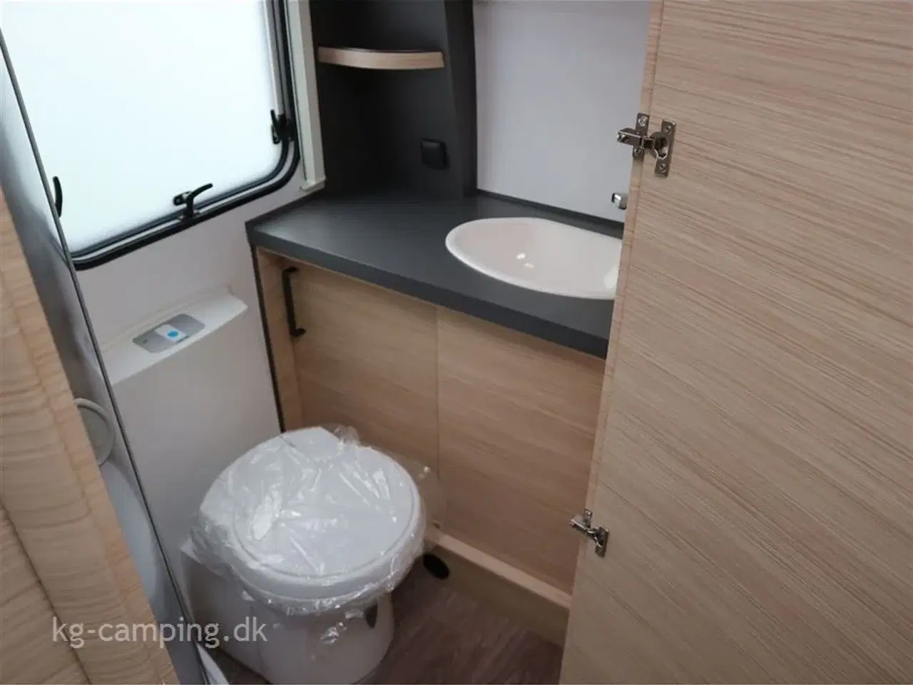 Billede 18 - 2023 - Fendt Apero 560 SKM   EFTERÅRSTILBUD nu nedsat med kr. 28.252,- | Med 2 køjer og dobbeltseng - Vinder af Danish Camping Award 2023