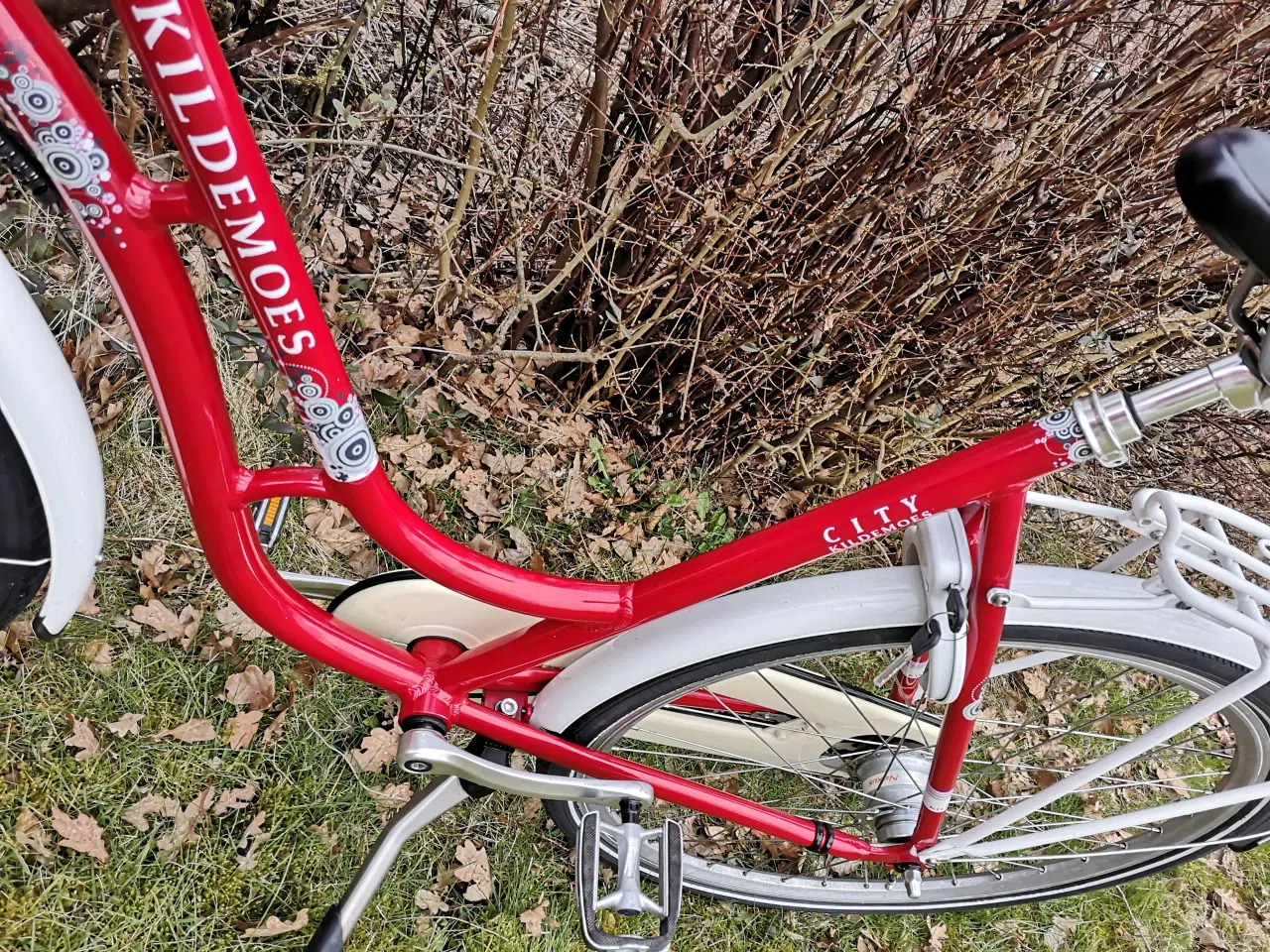 Billede 9 - Næsten ny Kildemoes dame- pige cykel 28" , 55cm ,
