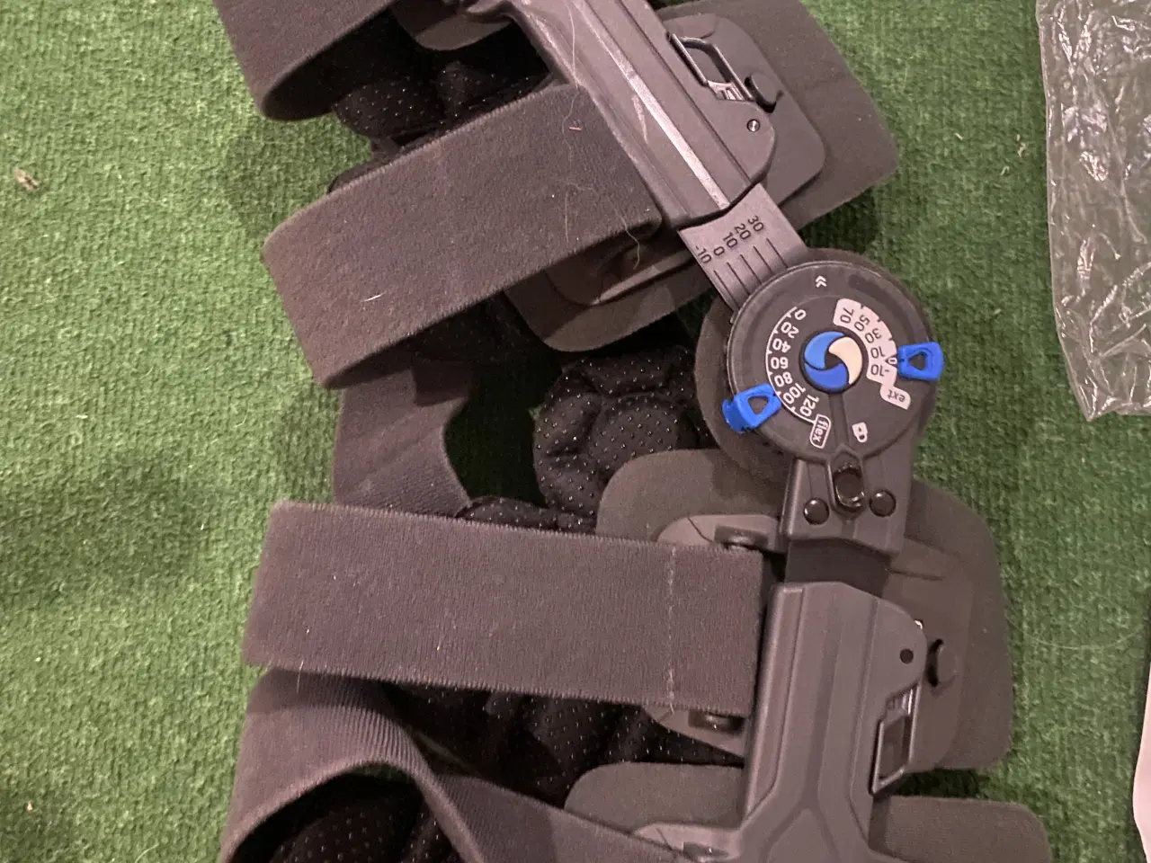 Billede 1 - Ny 4 pkt. knæbandage