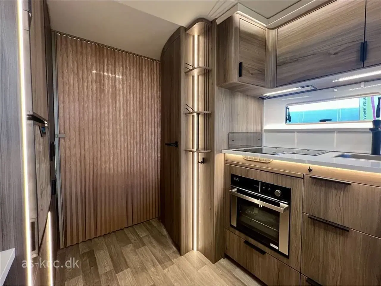 Billede 18 - 2025 - Kabe Ametist GLE KS B8 PREMIUM LINE   Kabe Ametist GLE KS B8 PREMIUM Line