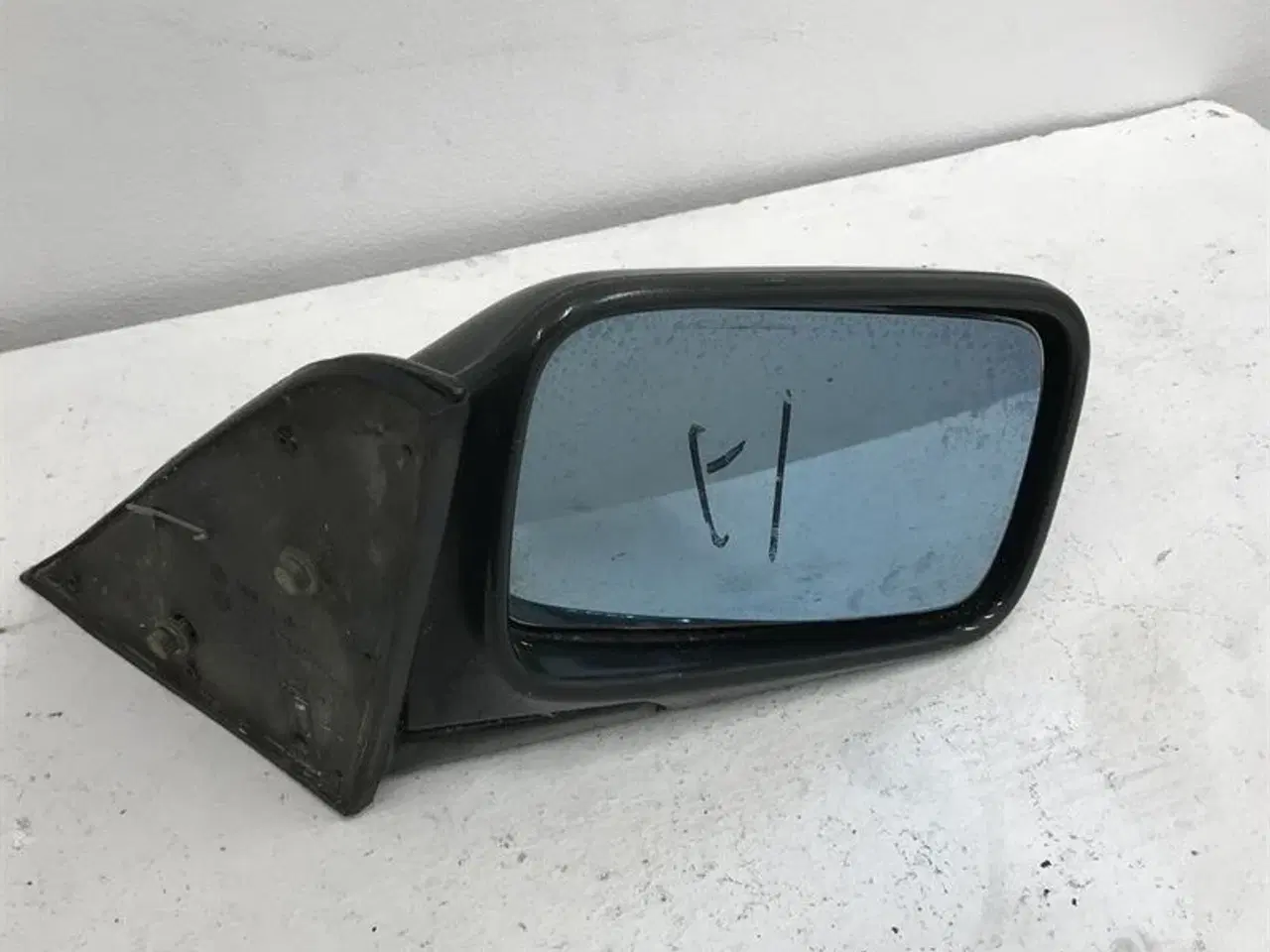 Billede 2 - Sidespejl H.-side C44823 BMW E30