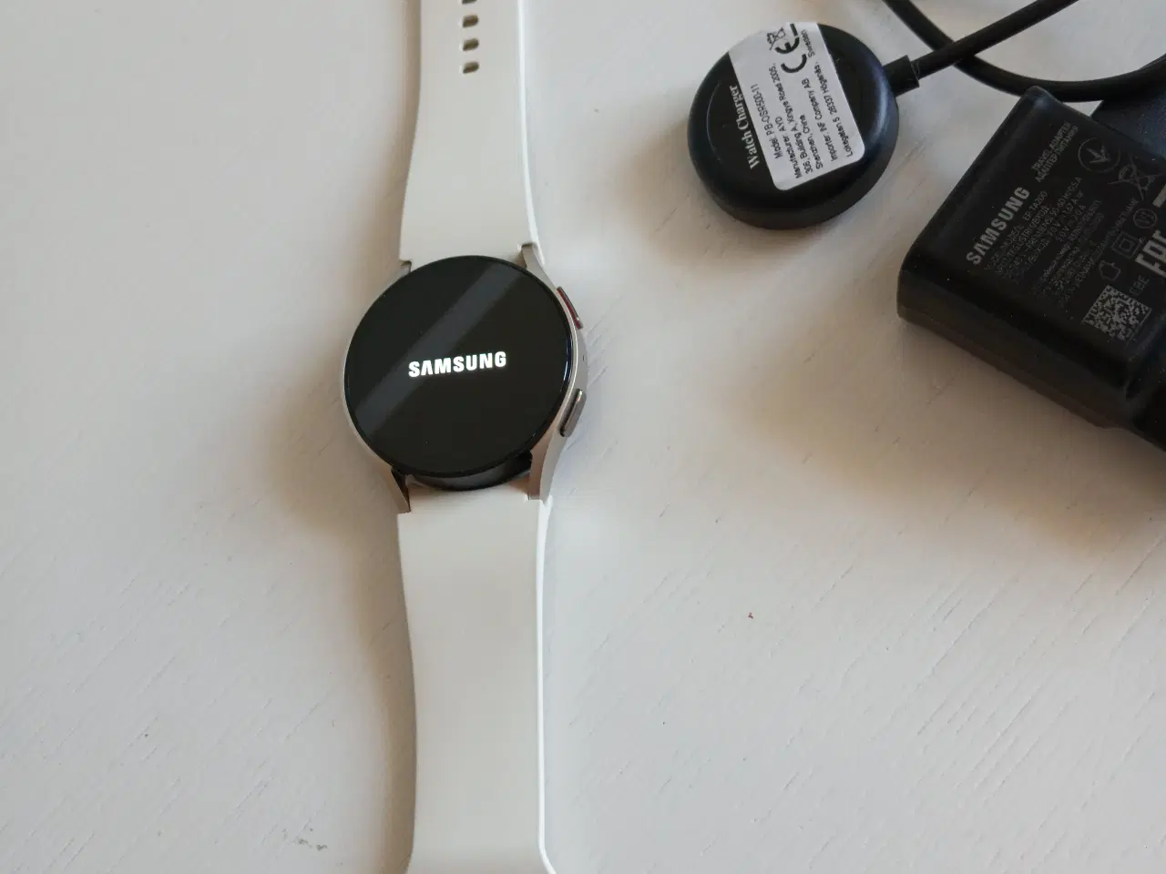 Billede 3 - Samsung Galaxy  Watch 6 40mm BT Gold Smart Watch