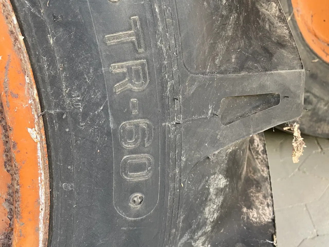 Billede 2 - Traktor dæk  helt nye bagdæk 
