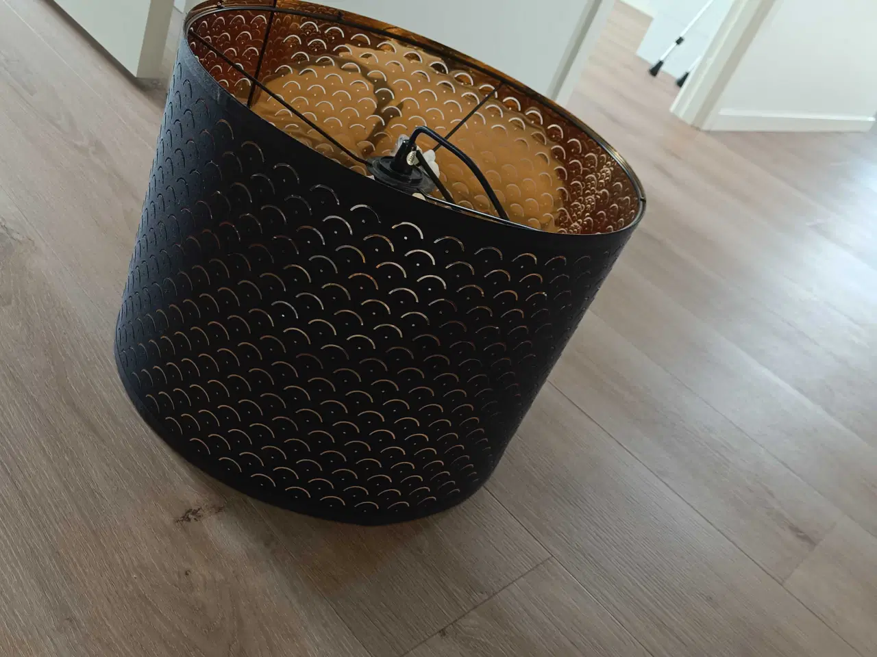 Billede 1 - Smuk loftslampe 