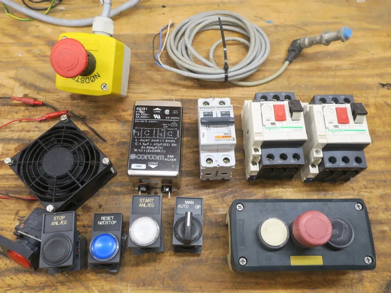 Billede 3 - Diverse el-komponenter