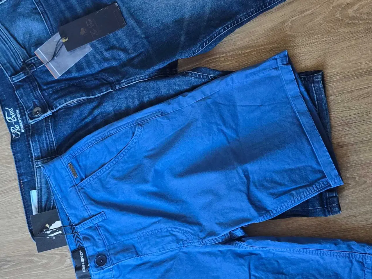 Billede 4 - Forskellige shorts sælges
