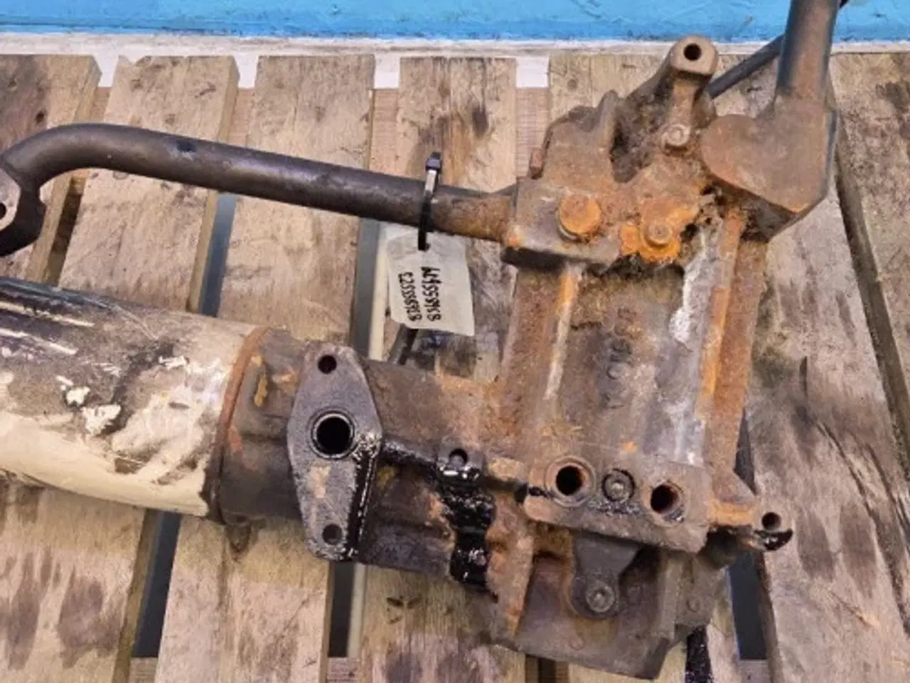 Billede 8 - SisuDiesel 84CTA-4V Oliekøler 836855522
