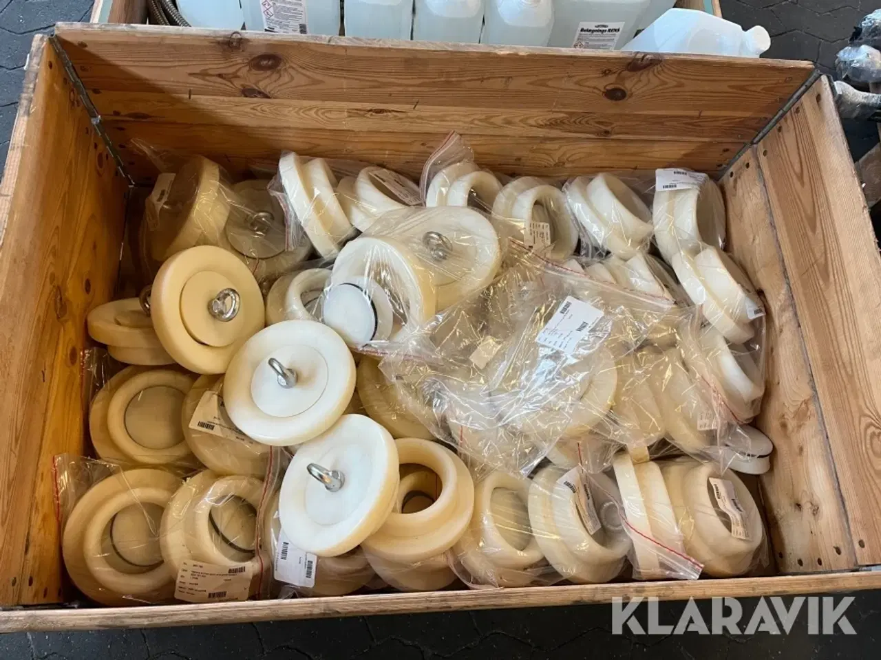 Billede 2 - Lot - belægningsrens, wire guide system og kabelbeskyttere - 2 paller