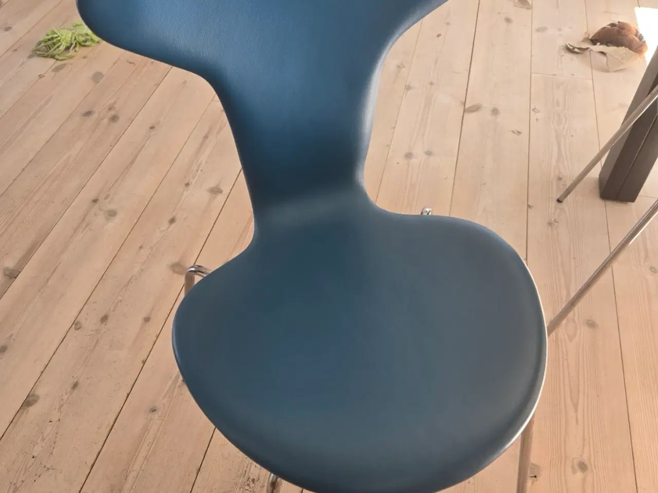 Billede 3 - Spisebord fra Ansager. 215 cm + 4 tillægsplader.