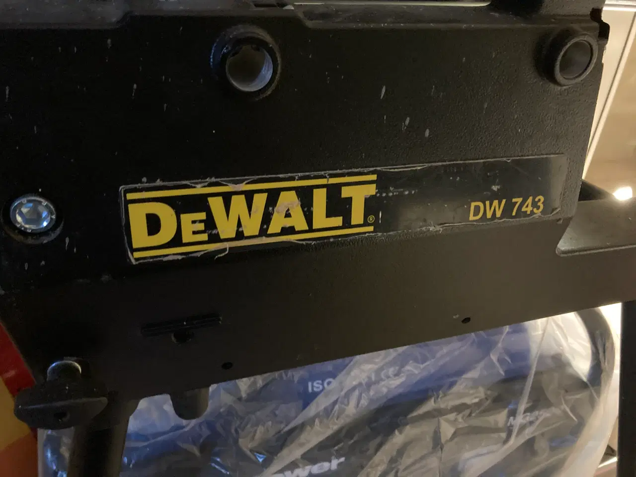 Billede 2 - Dewalt DW 743 / 2000 W 100 % som ny (kap/gearing)