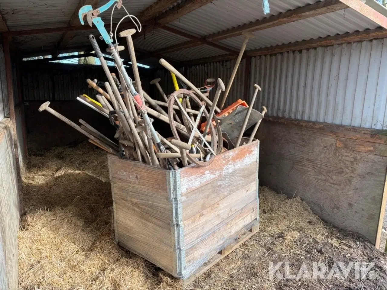 Billede 1 - Redskabs lot