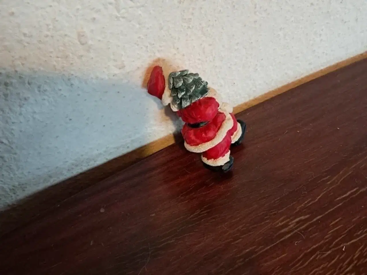 Billede 3 - Lille julemand med træ