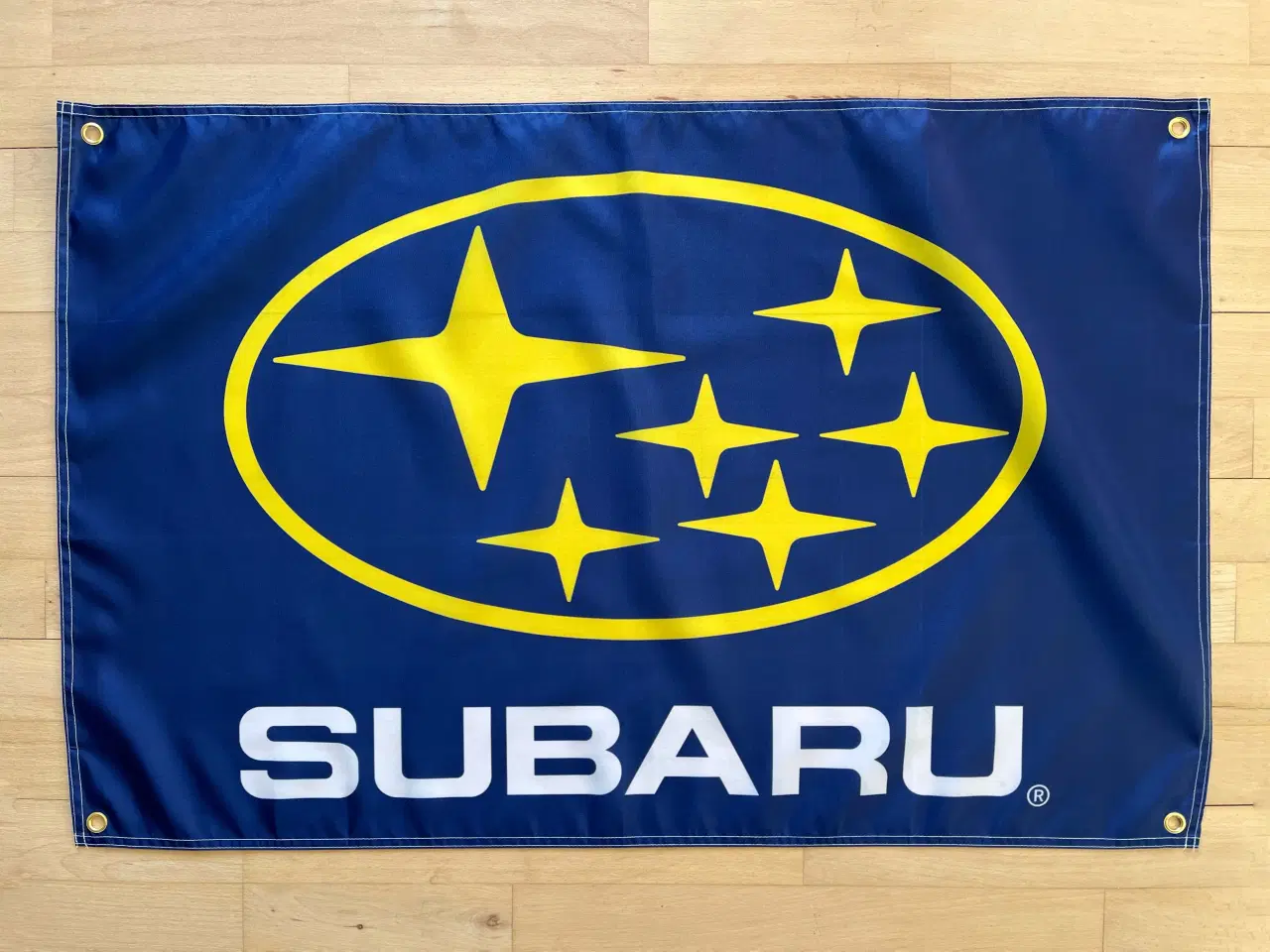 Billede 1 - Flag med Subaru