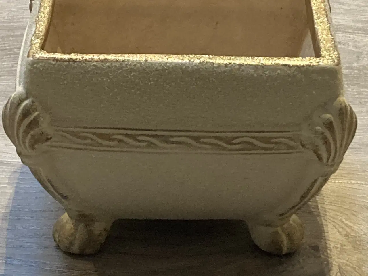 Billede 2 - Urtepotteskjuler 