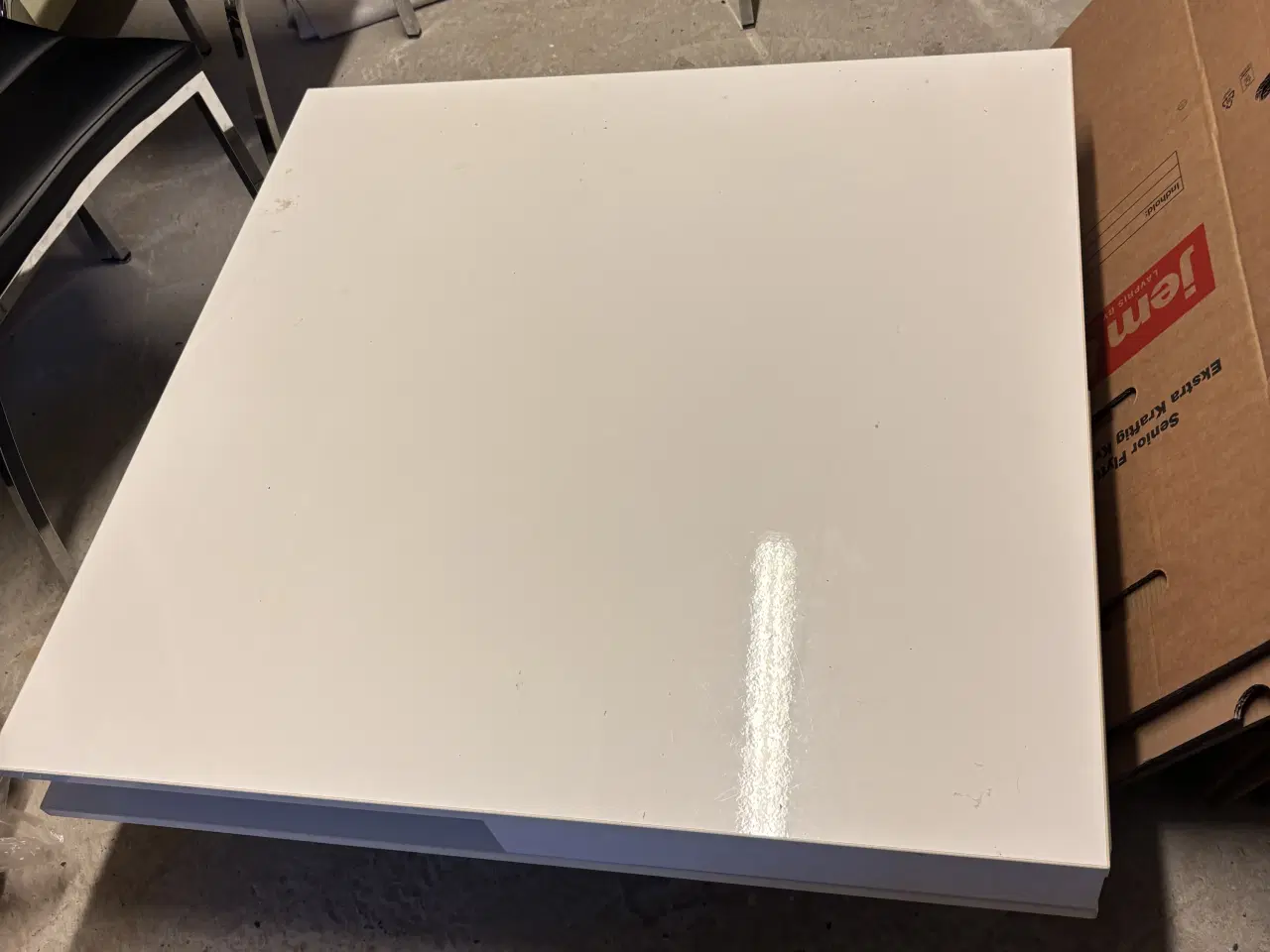 Billede 1 - Hvid sofabord 