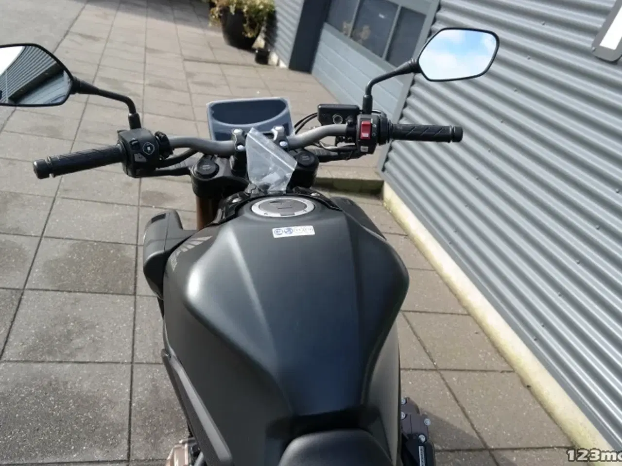 Billede 21 - Honda CB 650 R E-Clutch MC-SYD       BYTTER GERNE