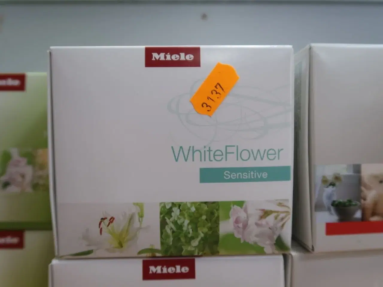 Billede 2 - 6 pakker duftlakoner MIELE WhiteFlower Sensitive