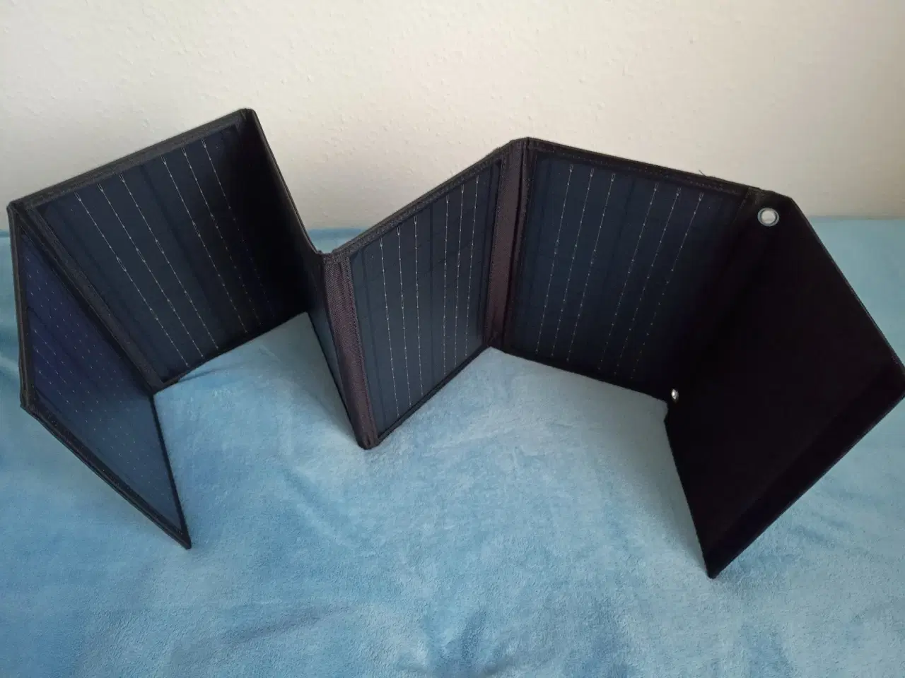 Billede 10 - Powerstation med solar el/batteri/solar oplader