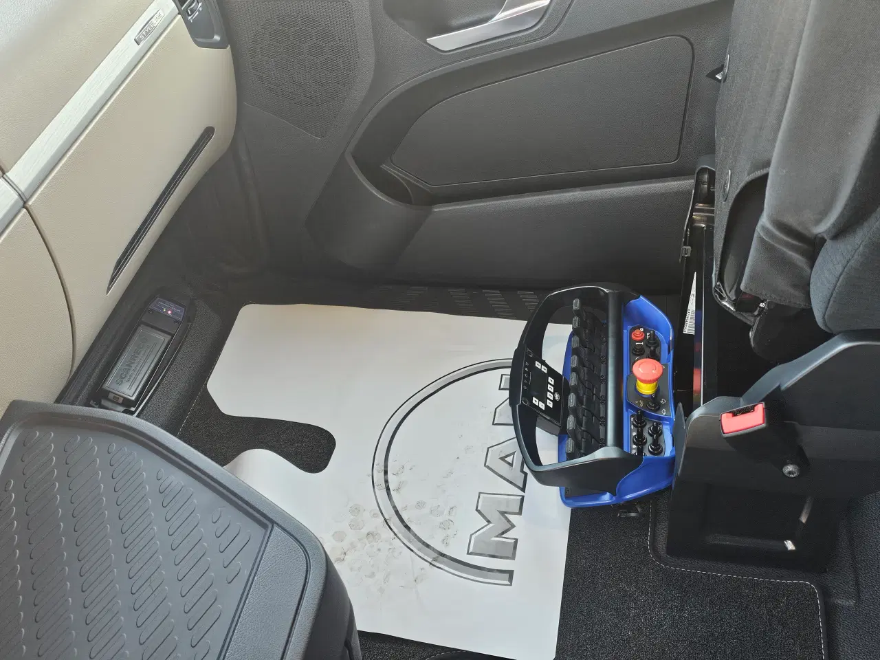 Billede 24 - Mercedes Arocs 2653 6x4 40 T-mtr., Kran