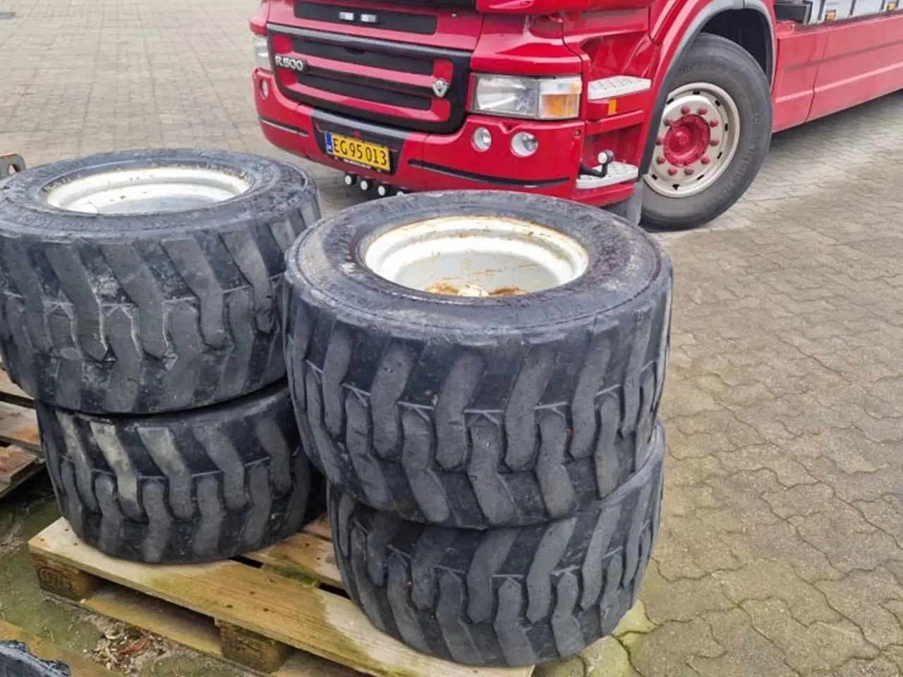 Billede 2 - - - - 31x15,50x15 SKD hjul