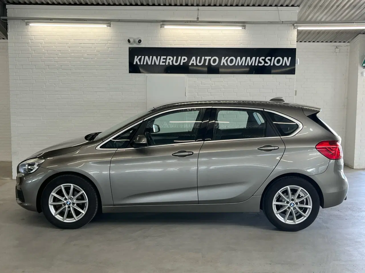 Billede 2 - BMW 218d Active Tourer 2,0 D Advantage 150HK Stc 6g