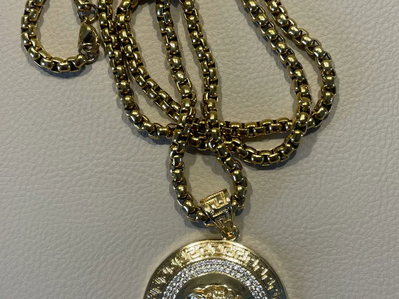Billede 1 - Goldfilled venezia kæde med Versace vedhæng 