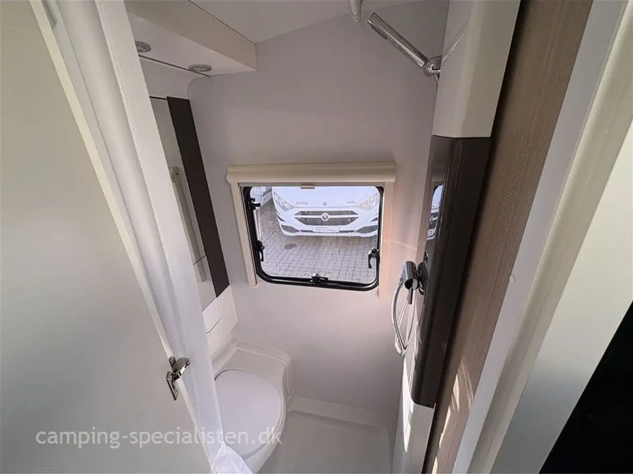 Billede 10 - 2020 - Adria Action 391 LH   Adria Action 391 LH 2020 - Se den nu hos Camping-Specialisten.dk