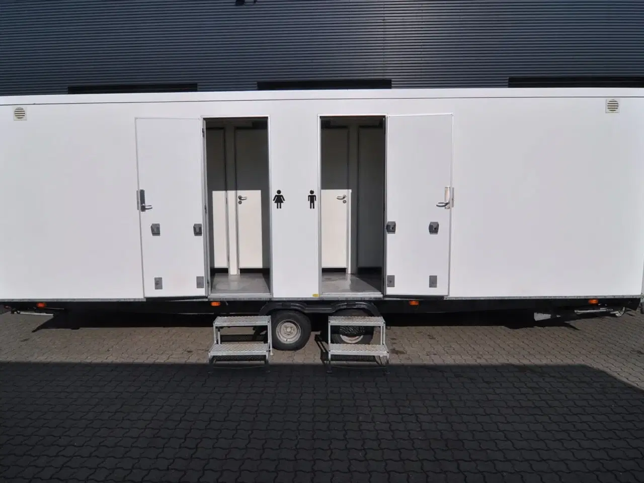 Billede 6 - Type 730: Herre-dame toiletvogn