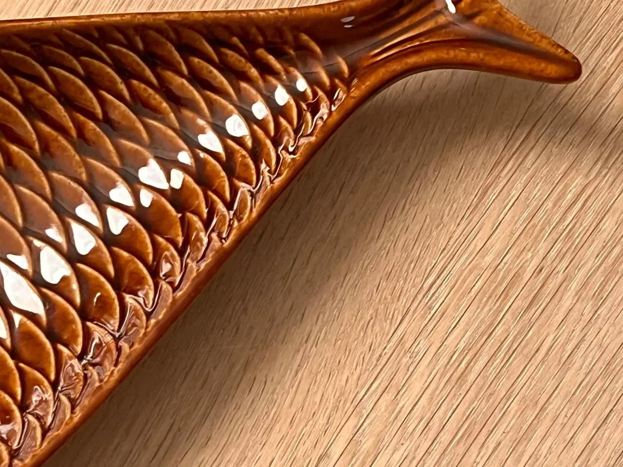 Billede 4 - Smukt vintage Stig Lindberg “Fiske” fad – Gustavsb