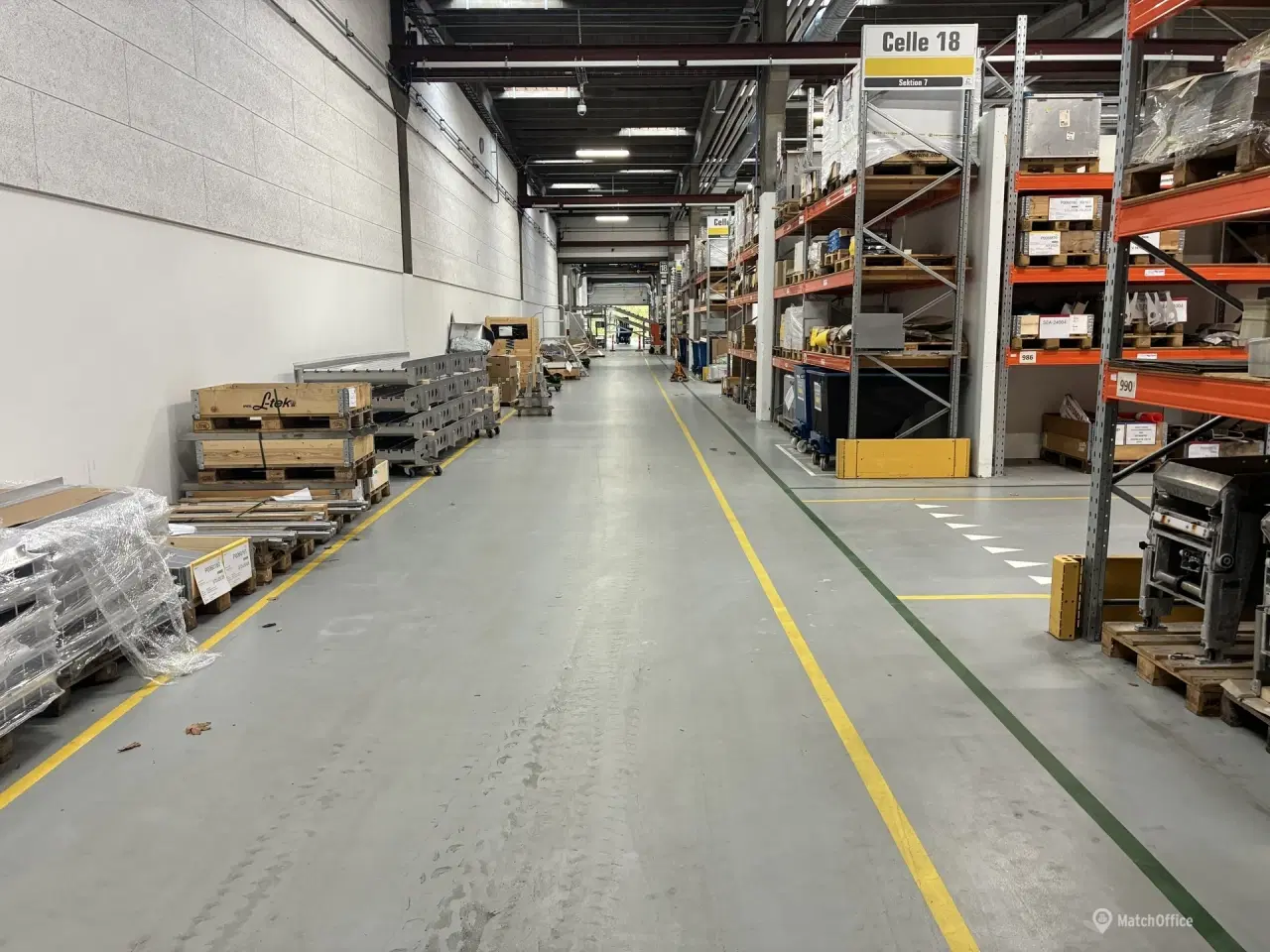 Billede 1 - 3500 m2 lager/produktion samt 620 m2 kontor