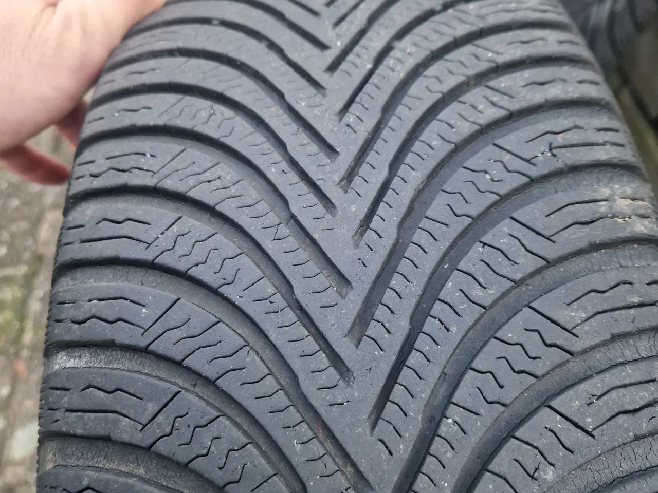 Billede 7 - Orginal ford alufælg med Michelin Alpin 5 vinterdæ